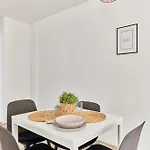 Elegantes 2 Neubau Lage Apartment
